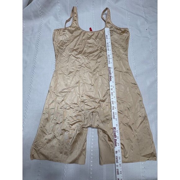 Spanx Simplicity Women's 2XL Plus Size Beige Shapewear Bodysuit Compression - Picture 3 of 10